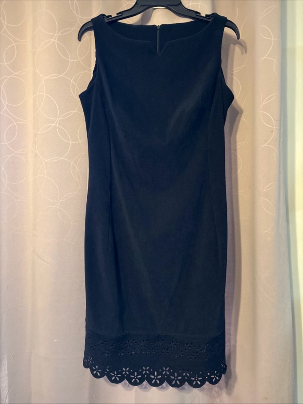 Rampage Black Sleeveless Midi Sheath Dress with Laser-Cut Hem